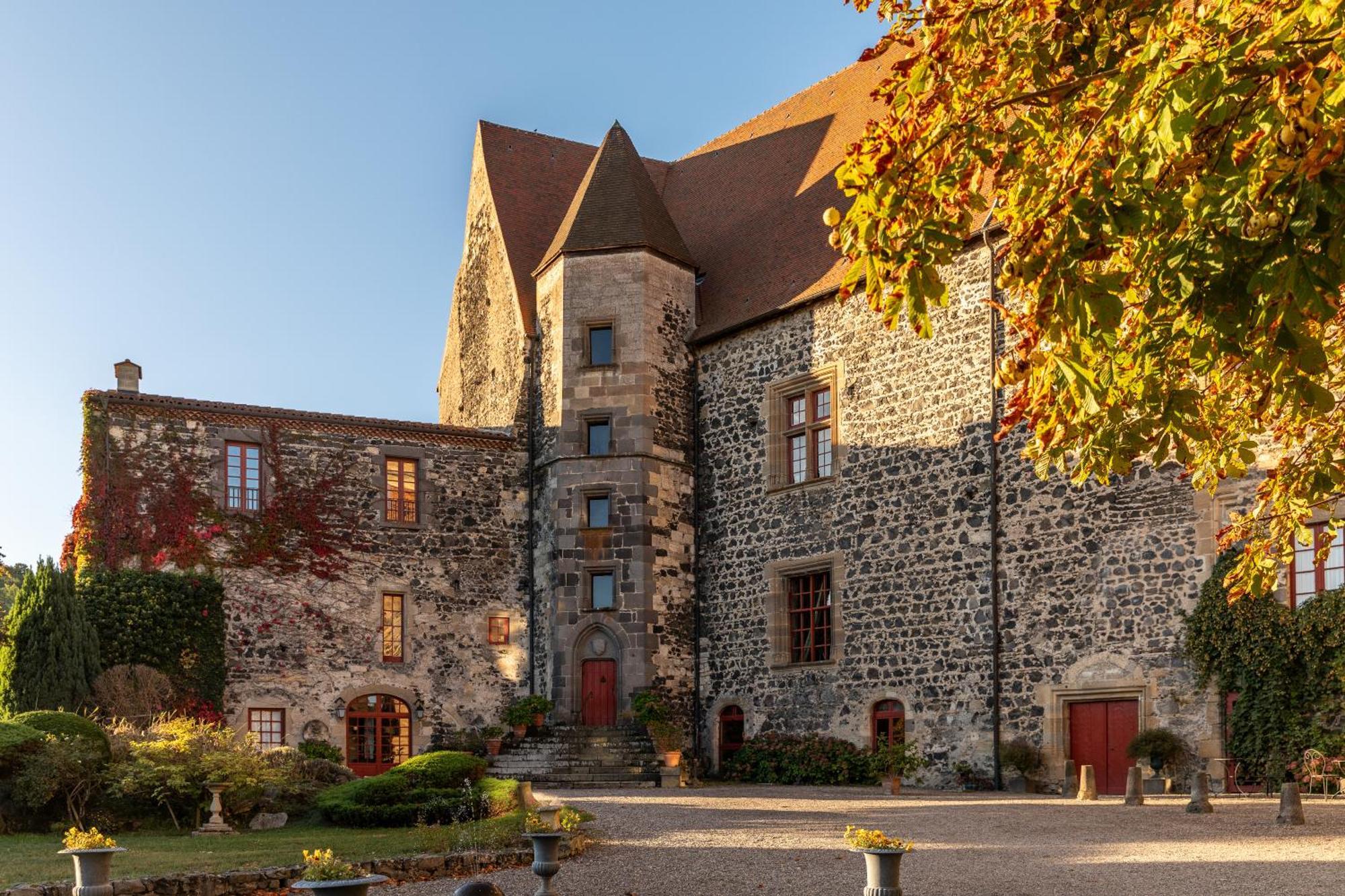 Chateau Royal De Saint-Saturnin Zewnętrze zdjęcie
